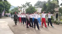 Peserta Paskibraka Sedang Menjalani Latihan Baris Berbaris (Foto: Aditya EP)