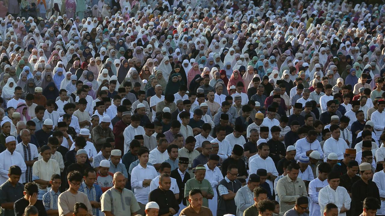FOTO: Ribuan Jemaah Muhammadiyah Salat Idul Fitri di Bogor