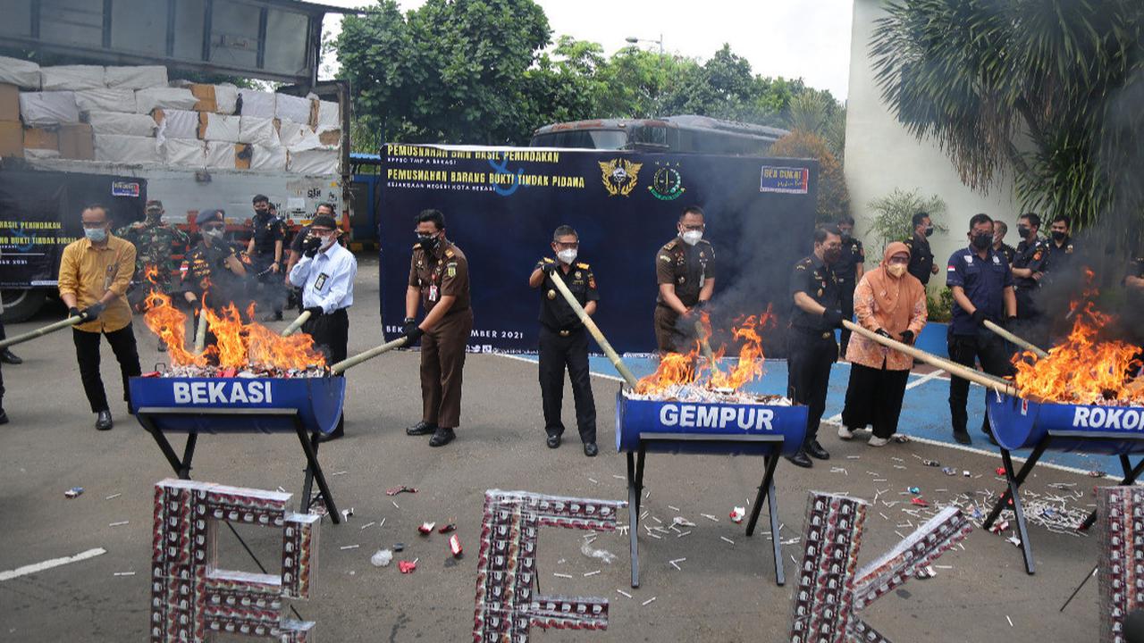 Gebrakan Dirjen Bea Cukai Usai Dilantik: Andalkan Personil TNI Hadapi Serbuan Barang Impor Ilegal
