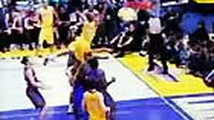 Kobe Bryant bermain trengginas dengan mengemas 40 angka untuk membawa Los Angeles Lakers menang 128-107 atas Phoenix Suns. Untuk sementara Lakers unggul 1-0 atas Suns dalam final wilayah barat NBA.