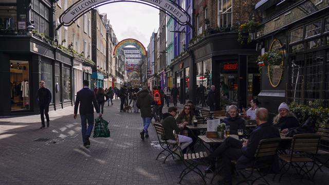 Tingkat Inflasi Inggris di Februari Melonjak Jadi 10,4 Persen