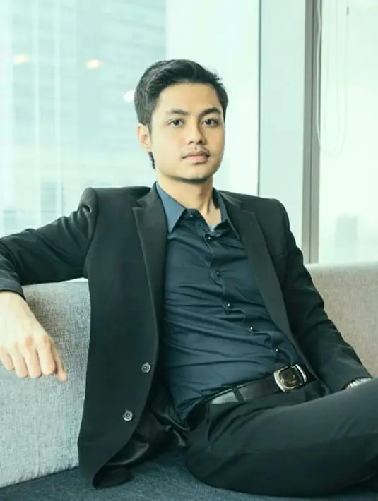 <p>Walaupun orangtuanya merupakan musisi, akan tetapi Fernanda tidak mengikuti jejak keluarganya. Ia menjadikan musik hanya sebagai hobi. (Foto: Instagram/itadyahpurnamasari)</p>