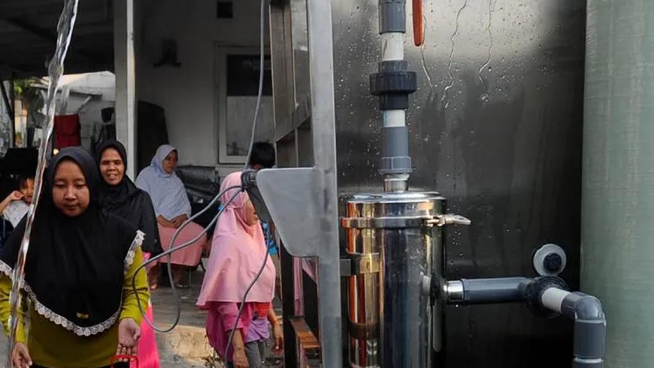 Alat penjernih air buatan Indonesia ini mampu mengolah air sungai kotor maupun limbah menjadi air bersih.