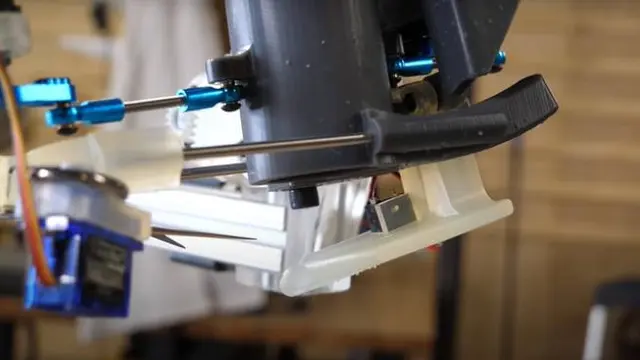 Robot Pencukur Rambut. Dok: Youtube/Shane of Stuff Made Here