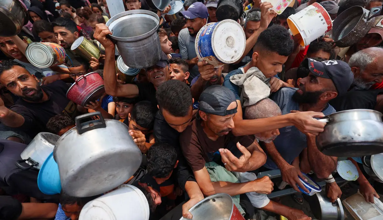Selain ancaman malanutrisi, Kantor Media Pemerintah Gaza mencatat ada 300 kasus keguguran kandungan di wilayah tersebut karena kelaparan. (Eyad BABA/AFP)