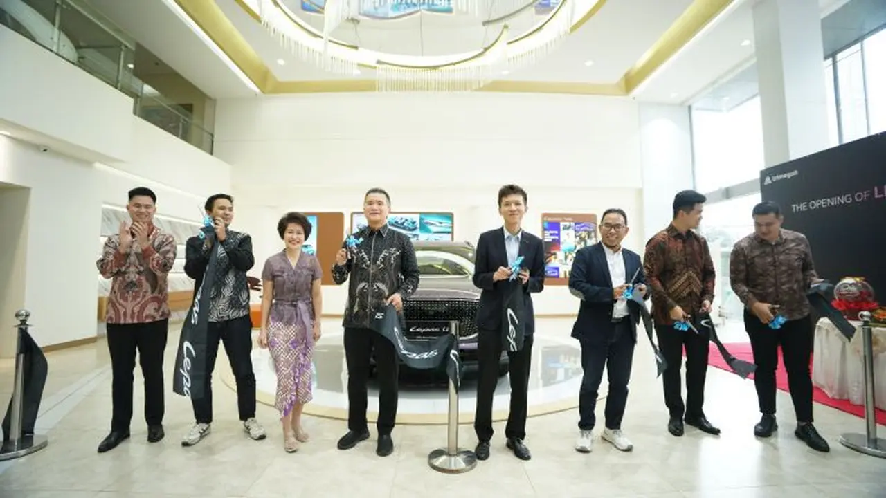 Lepas Resmikan Dealer Ketiga di Bekasi, Hadirkan Layanan Body & Paint dan SPKLU Ultra Fast Charging (ist)