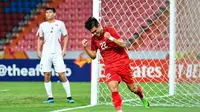 Nguyen Tien Linh mencetak gol ke gawang Korea Utara di penyisihan Grup D Pialaa AFC U-23 2020 di Stadion Buriram (16/1/2020). (Bola.com/Dok. AFC)