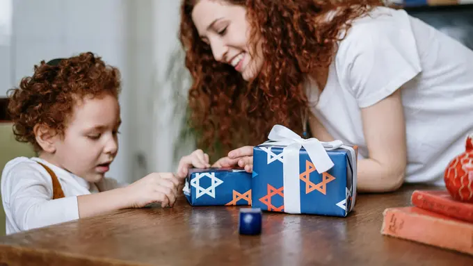 Ide Hadiah untuk Rayakan Prestasi Anak!