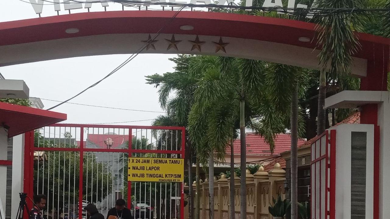 Menengok Aktivitas di Rumah Firli Bahuri Usai jadi Tersangka Pemerasan, Dijaga Ketat Brimob