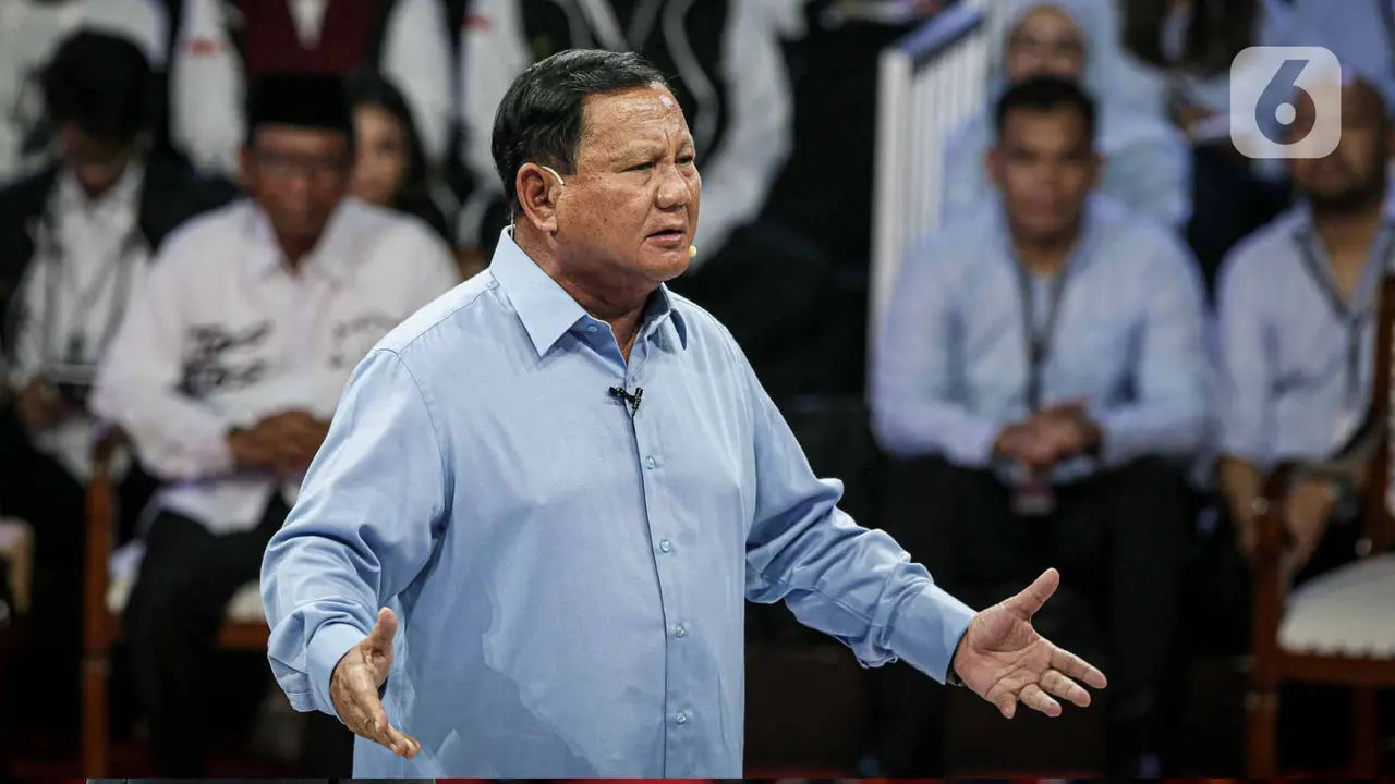 Ekspresi Para Capres/Cawapres saat Paparan Visi Misi pada Debat Perdana Pilpres 2024
