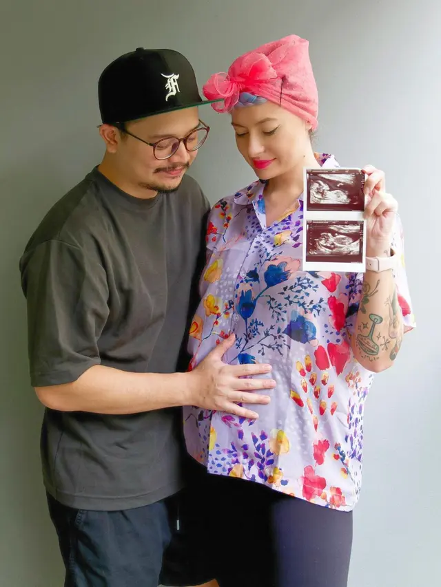 [Fimela] Derby Romero dan Claudia Adinda