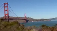 Menikmati liburan ke Taman Rekreasi Nasional Golden Gate, San Francisco, California, Amerika Serikat.