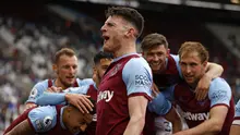 Declan Rice. Penampilan gelandang 22 tahun ini di lini tengah Inggris pada Euro 2020 lalu mampu menggusur posisi Jordan Henderson yang lebih senior. Pemain yang kini memperkuat West Ham United sejak 5 musim lalu harganya diprediksi naik 5 juta euro menjadi 70 juta euro. (Foto: AFP/Pool/John Sibley)