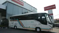 Medium bus ini cocok digunakan mengangkut wisatawan dalam jumlah sedang.