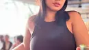 Siapa sangka, sosok Riri Febrian kini dikenal jarang tampil di publik. Keputusannya hengkang dari dunia artis membuat namanya kini seolah hilang ditelan waktu. Wanita blasteran Pakistan ini tengah fokus jadi ibu rumah tangga. (Liputan6.com/IG/@ririririfbrn)