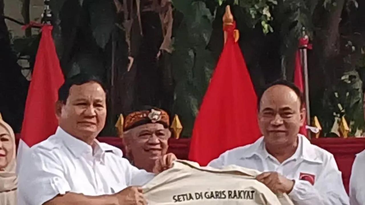 <br>Budi menyadari posisi Projo bukanlah partai politik.<br>