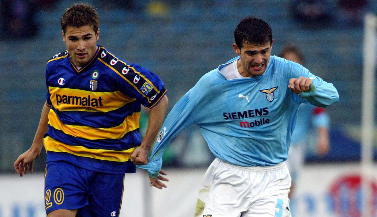 7. Dejan Stankovic - Bergabung dengan Lazio pada tahun 1998-2004, bersama Nedved dan Veron, Stankovic menjadi ancaman bagi setiap tim lawan Lazio. (AFP/Gabriel Bouys)