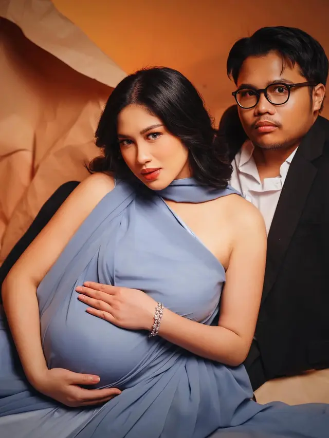 Makeup Ochi Rosdiana di Maternity Shoot. [@ochi24]