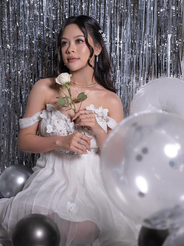 Melly Lee Ultah ke-20