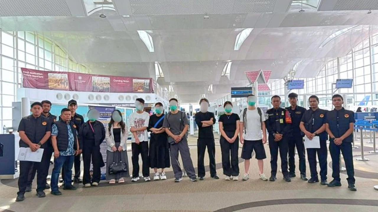 25 Fotografer Asing Dideportasi dari Indonesia, Terbukti Izin Tinggal Disalahgunakan
