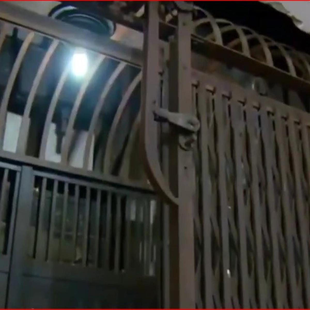 Lift pertama di Indonesia