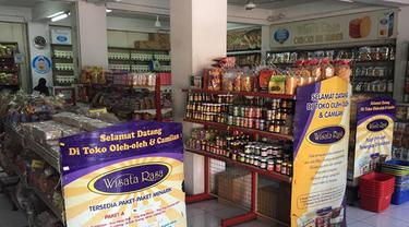 Belanja Oleh Oleh Khas Surabaya Almond Crispy Chesee Kamu