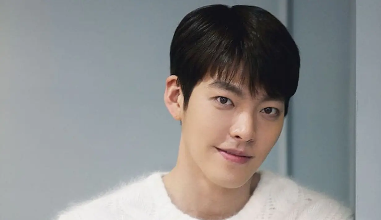 Lantaran kondisi ini, Kim Woo Bin juga dibebaskan dari tugas wajib militer. Sampai saat ini, pihak Sidus HQ sendiri masih fokus dengan perawatan Kim Woo Bin. (Foto: soompi.com)