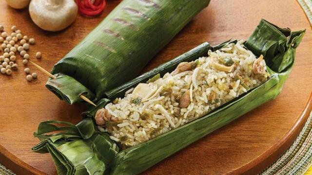 Selain bumbu rempah, beberaia jenis daun-daunan membuat masakan Indonesia lebih terasa nikmat.