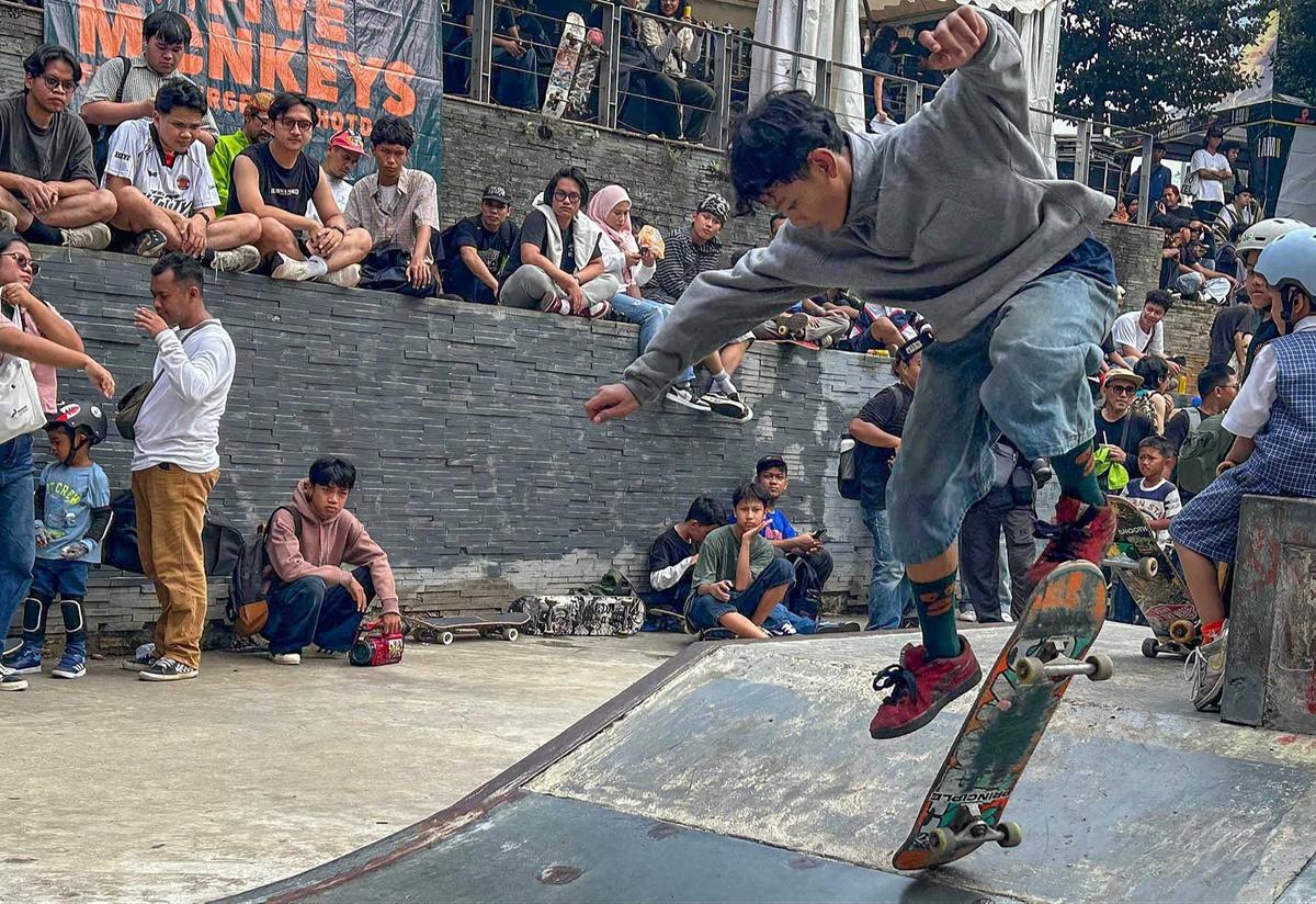 FOTO: Ratusan Skater Ramaikan Perayaan Hari Skateboard Sedunia di Jakarta