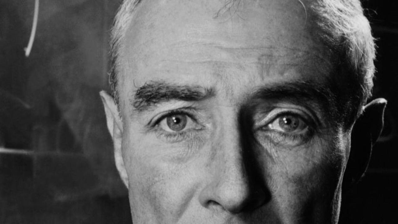 Oppenheimer Terpikat dengan Kitab Hindu Bhagavad Gita, Pernah Punya Mobil Dinamainya Garuda