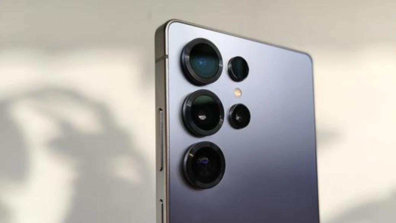 Ini Rumor Alasan Samsung Galaxy S26 Ultra Meluncur Lebih Lambat