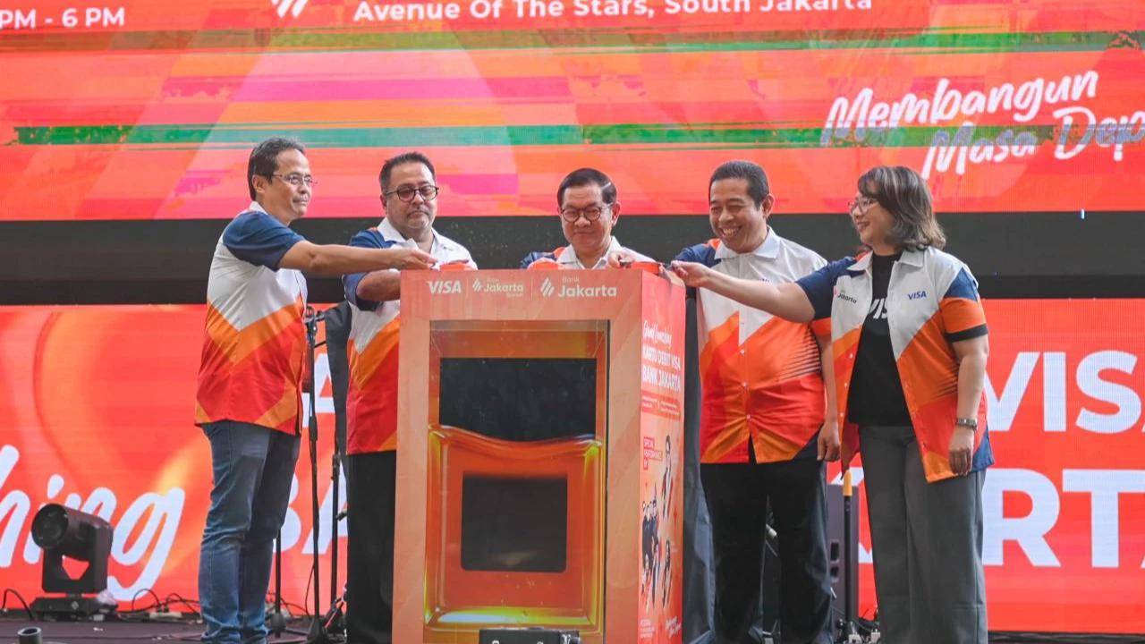 Pramono Umumkan Kartu Debit Bank Jakarta Bisa Digunakan di 200 Negara