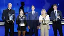 Pemain asal Norwegia itu mengalahkan rekan setimnya Kevin De Bruyne dan Lionel Messi untuk meraih penghargaan tersebut. (AP Photo/Daniel Cole)