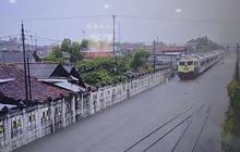 Imbas Banjir Pantura, PT KAI Alihkan 145 Penumpang KA Ciremai ke KA Harina