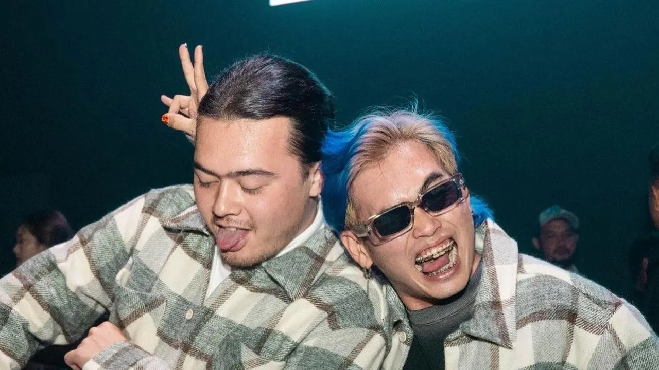 DNA, kolaborasi DJ dan hype man asal Indonesia yang sedang naik daun, resmi merilis lagu terbaru mereka berjudul 'Pedicaby' bareng Adnan Veron, dan Rey Putra