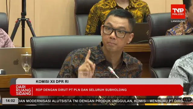 irektur Utama PT PLN (Persero), Darmawan Prasodjo dalam RDP dengan Komisi XII DPR RI, Senin (2/12/2024)