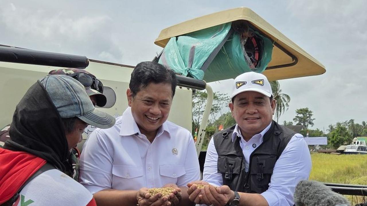 Kementrans Kucurkan Bantuan Rp100 Juta untuk Petani Transmigrasi Telang Rejo