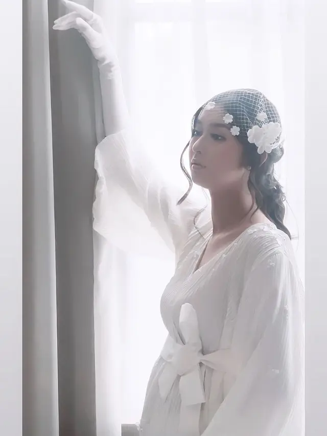 7 Potret Maternity Shoot Kevin Lilliana dan Oskar Mahendra yang Tampil Memesona
