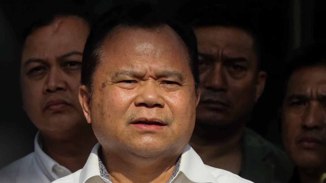 FOTO: Ekspresi Eks Dirjen Imigrasi Ronny Sompie usai 5 Jam Diperiksa KPK Terkait Kasus Harun Masiku