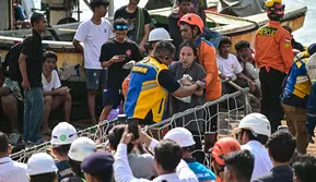 DPR Akan Kuliti Penyebab Kebakaran KM Mutiara Sentosa 2