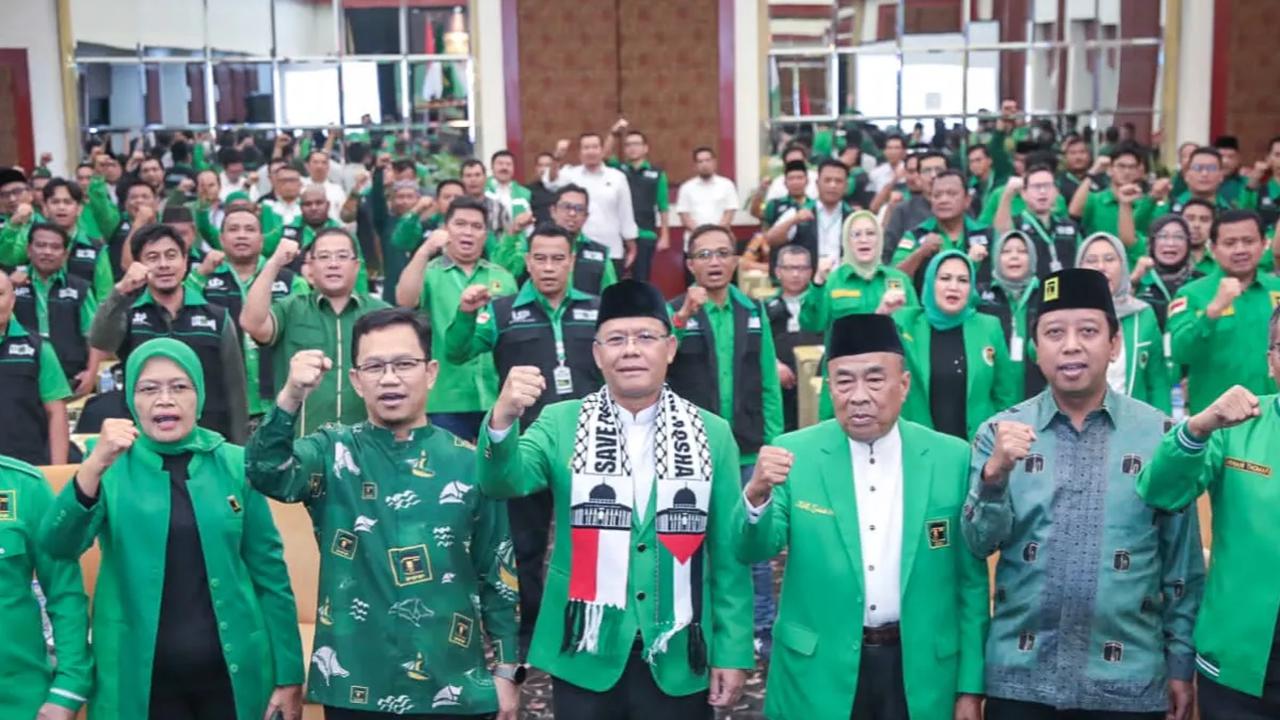 Mardiono pun berharap DPW PPP Sulsel bisa menambahkan sumbangan perolehan kursi di DPR. Sebelumnya, PPP Sulsel menyumbang dua kursi yakni Amir Uskara dan Muh Aras.<br>