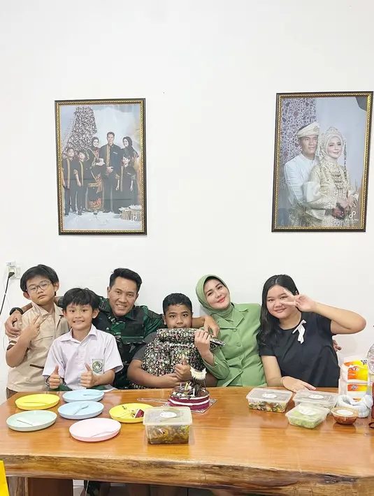 [Instagram/julianamoechtar]