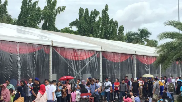 Keramaian Antrean pemohon paspor di Festival Keimigrasian (Liputan6.com/Lizsa Egeham)