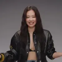 Jennie BLACKPINK pada wawancara Harper's Bazaar (YouTube/Harper's BAZAAR)