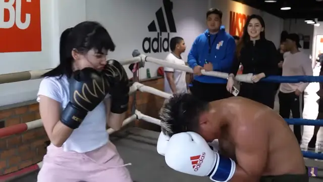 Latihan Tinju Dinar Candy