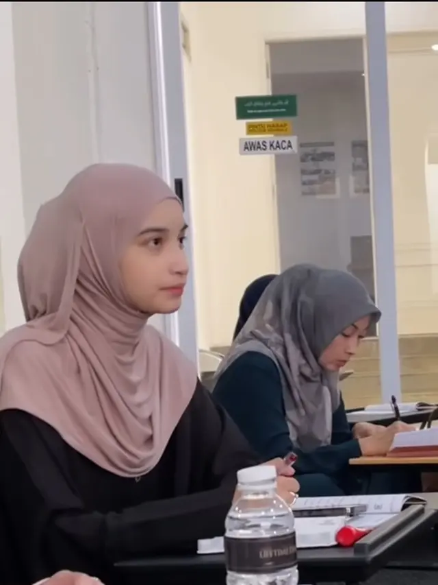 Cut Intan Nabila