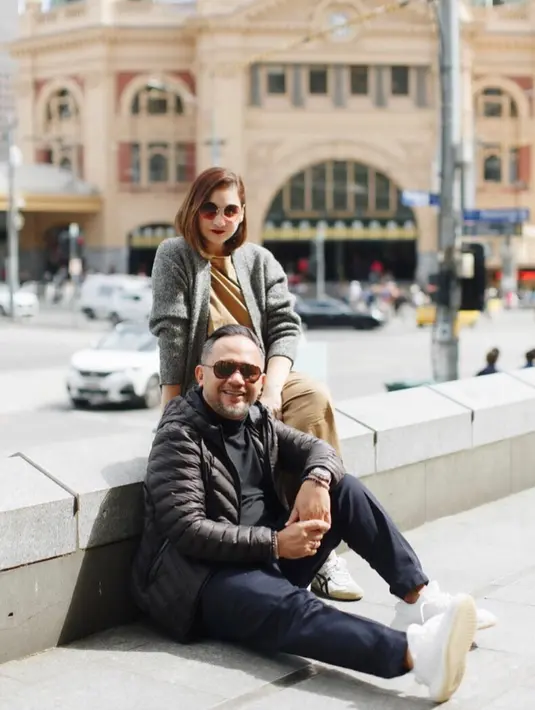 Mona Ratuliu dan Indra Brasco (Instagram/monaratuliu)