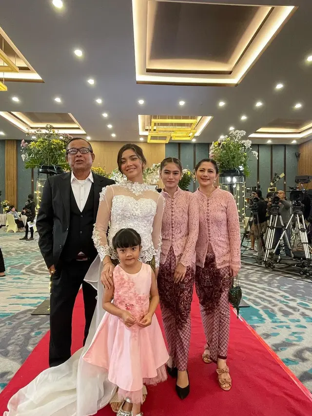 Adegan pernikahan sinetron Dewi Rindu (Foto: Instagram/@cutkeke_xavier)