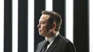 Kekayaan Elon Musk 'Hilang' Rp323 Triliun, Ini Penyebabnya