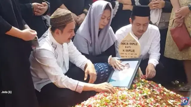 Kiki Farrel (Foto: YouTube)